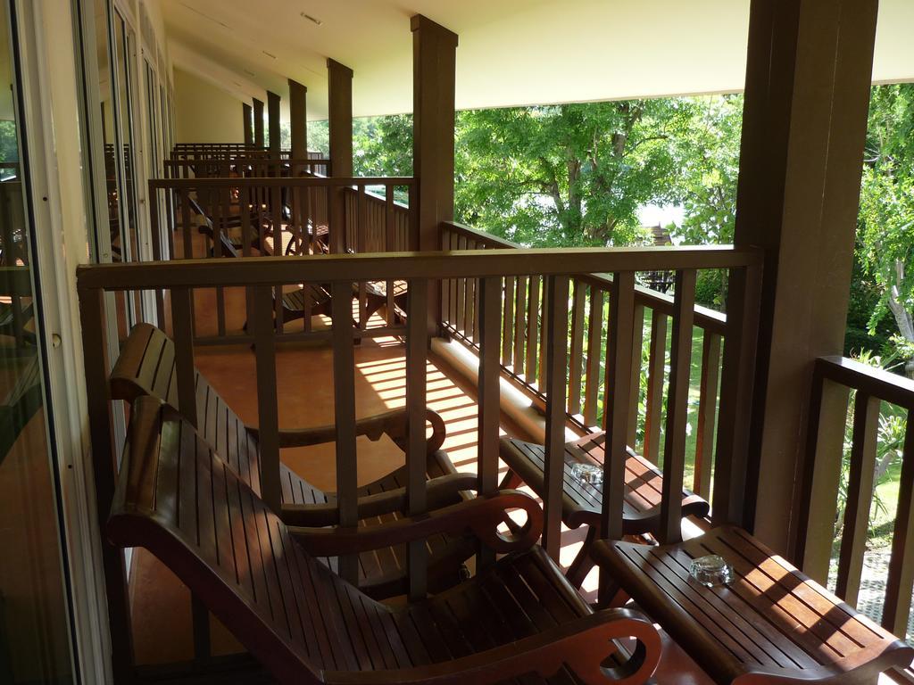 The Riverkwai Bridge Resort Kanchanaburi Esterno foto